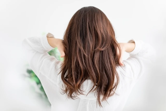 パーマヘアで動きと軽さをプラス